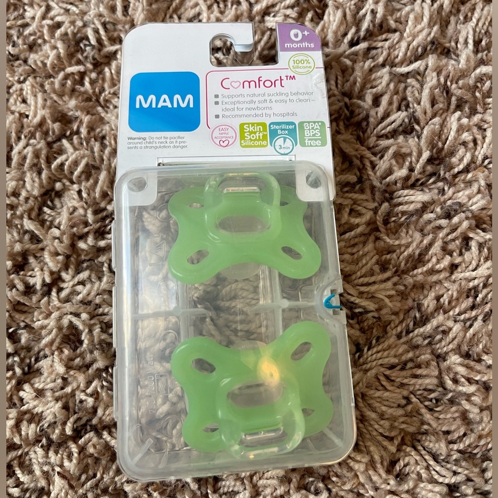 MAM pacifiers